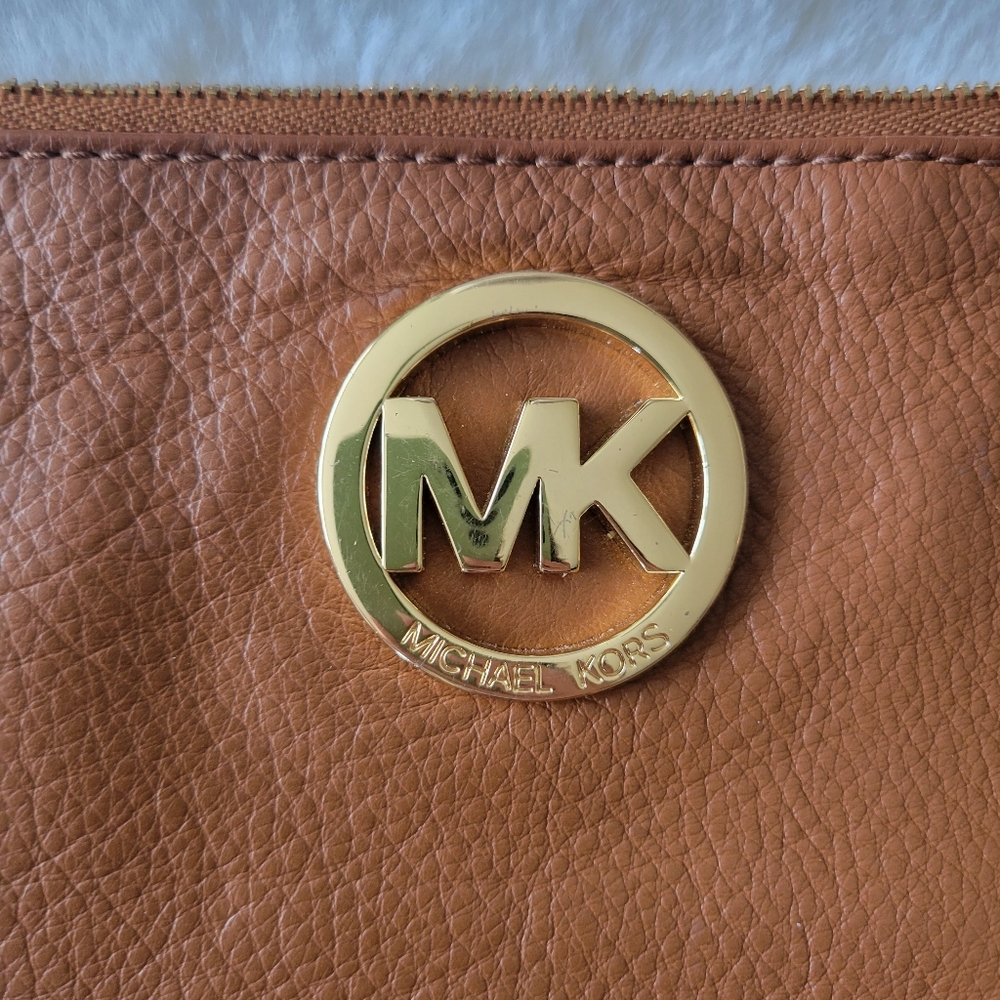 🌿 Michael Kors Cognac Reversible Pebble Leather/suade bag with pouch - Picture 15 of 15